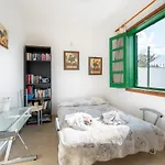 וילה Milan