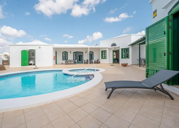 Milan * Puerto del Carmen (Lanzarote)