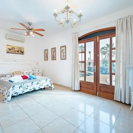 Milan פוארטו דל כרמן