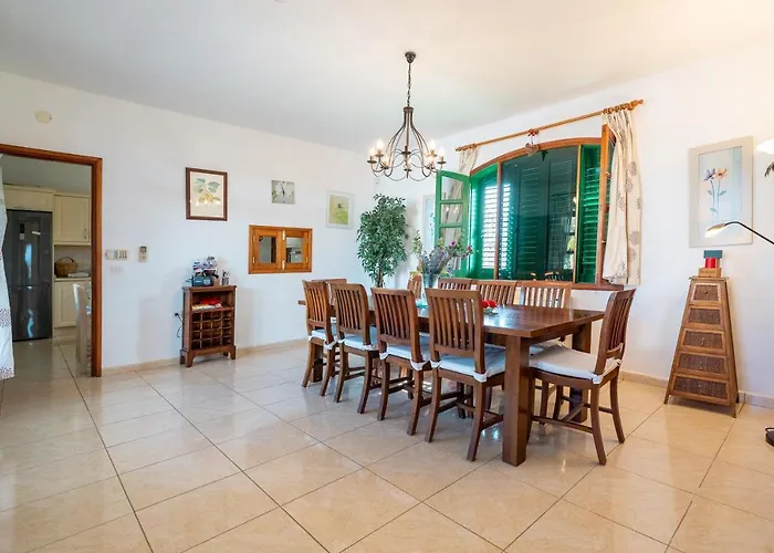 Milan Villa Puerto del Carmen (Lanzarote)